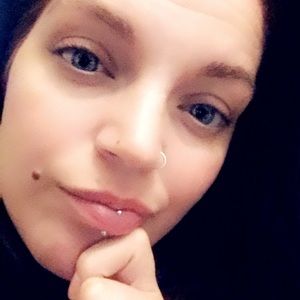 Meet your Posher, Mandy